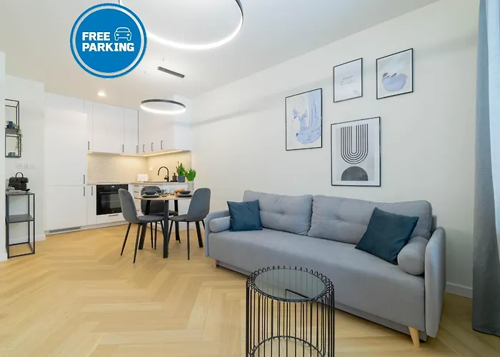 Blue Apartment Ceglana - Free Parking - Self Check-In